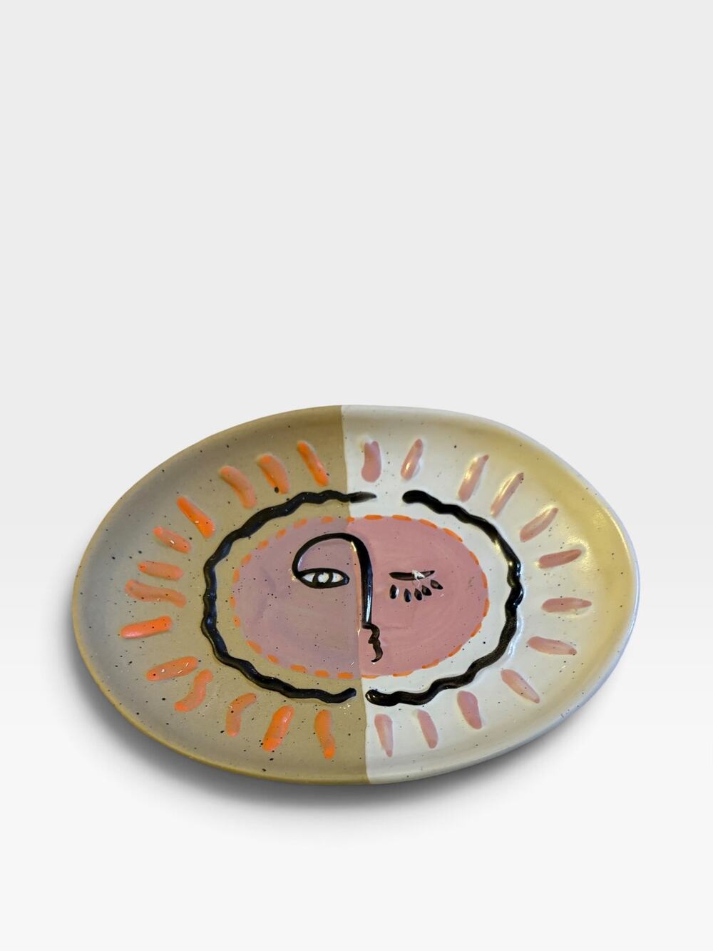 Anthropologie Sunburst Winking Face Ceramic Trinket Dish Jewelry Tray 6"
